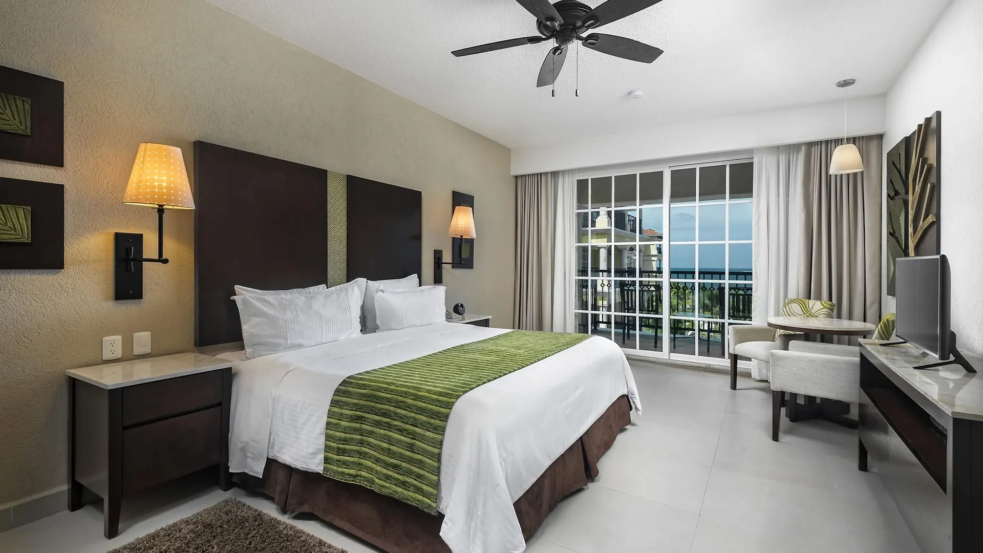 Hotel Marina El Cid Spa & Beach Resort Puerto Morelos 4*,