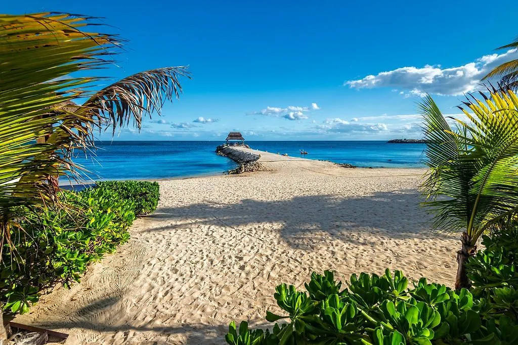 Hotel Marina El Cid Spa & Beach Resort Puerto Morelos Mexico